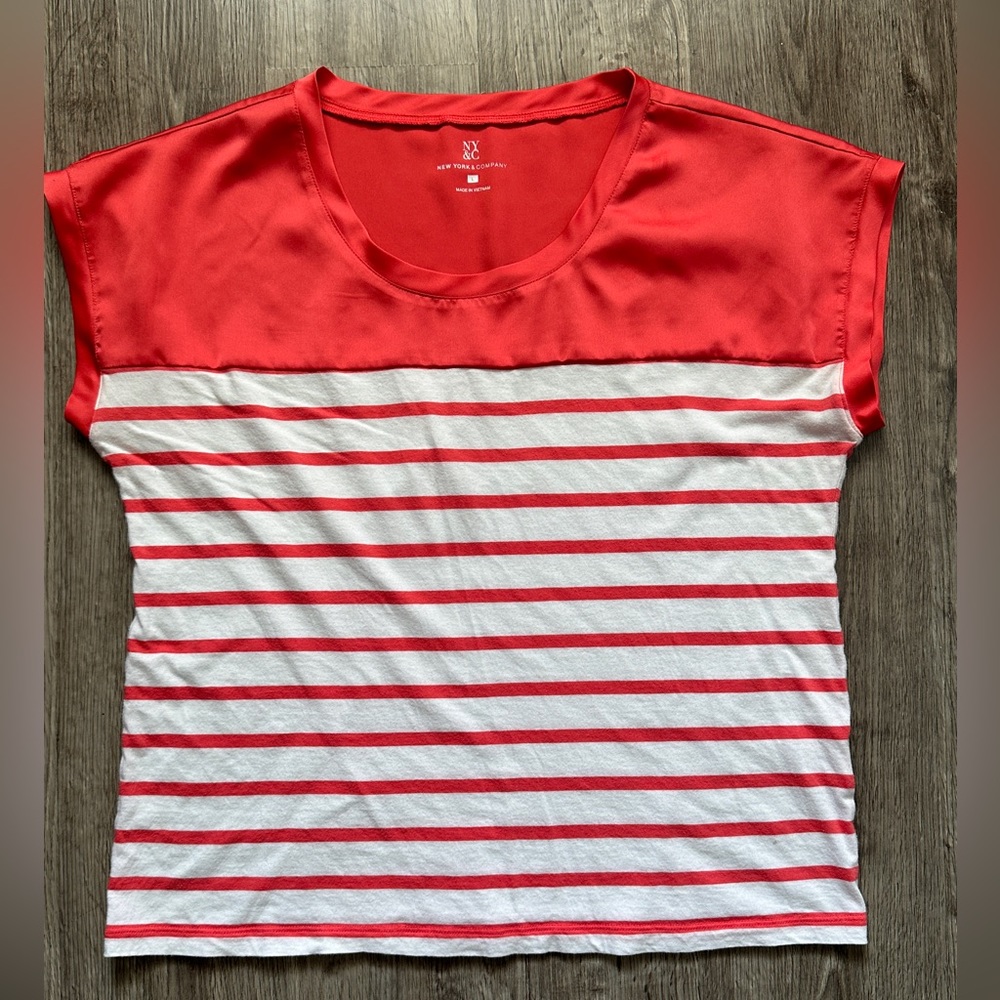 New York & Company silky & cottony L stripe melon top
